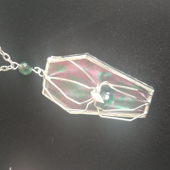 Stained glass spider necklace - Picture 3 of 3